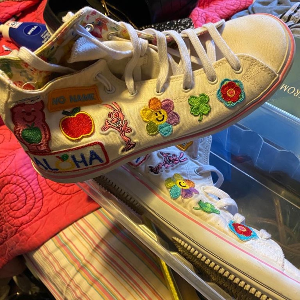 No name sneaker brand